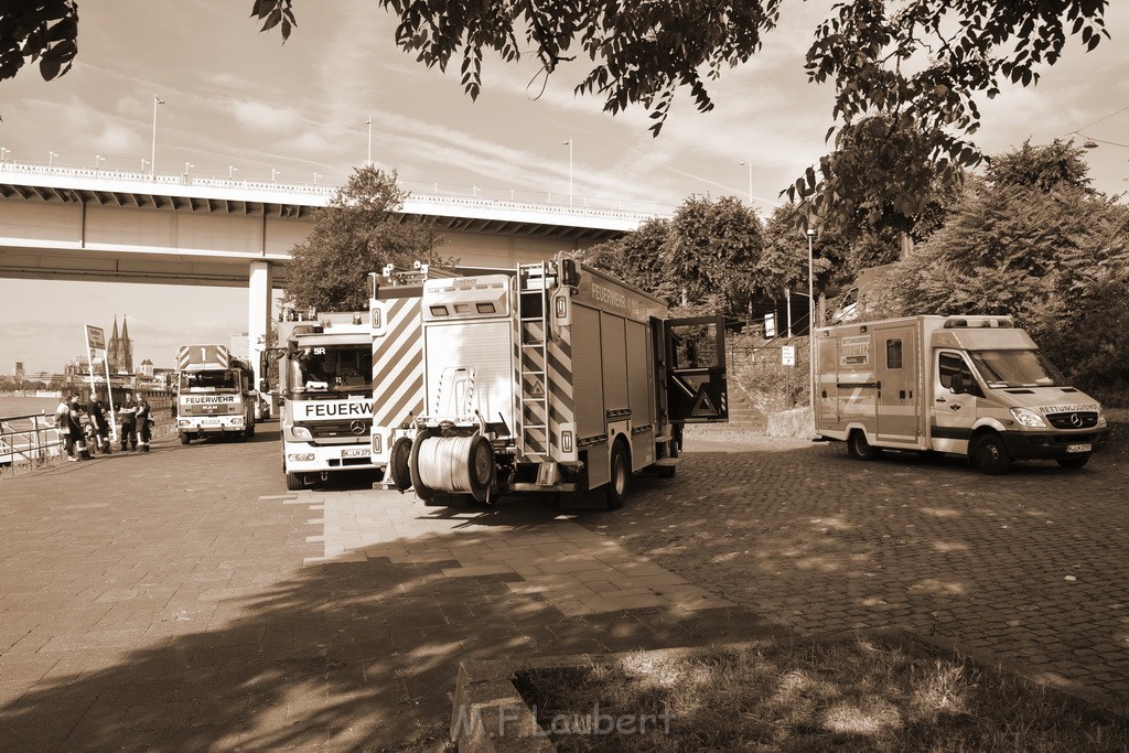 Schiff 1 Koeln in Hoehe der Koelner Zoobruecke P113.JPG - Miklos Laubert